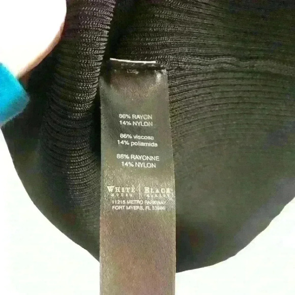 White House Black Market Black Ribbed Sleeveless Top Size Small - Picture 4 of 4